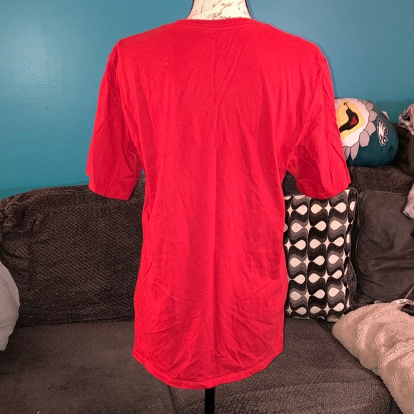 🎉4 for $20 Nike Graphic Tee, Large - Picture 4 of 6